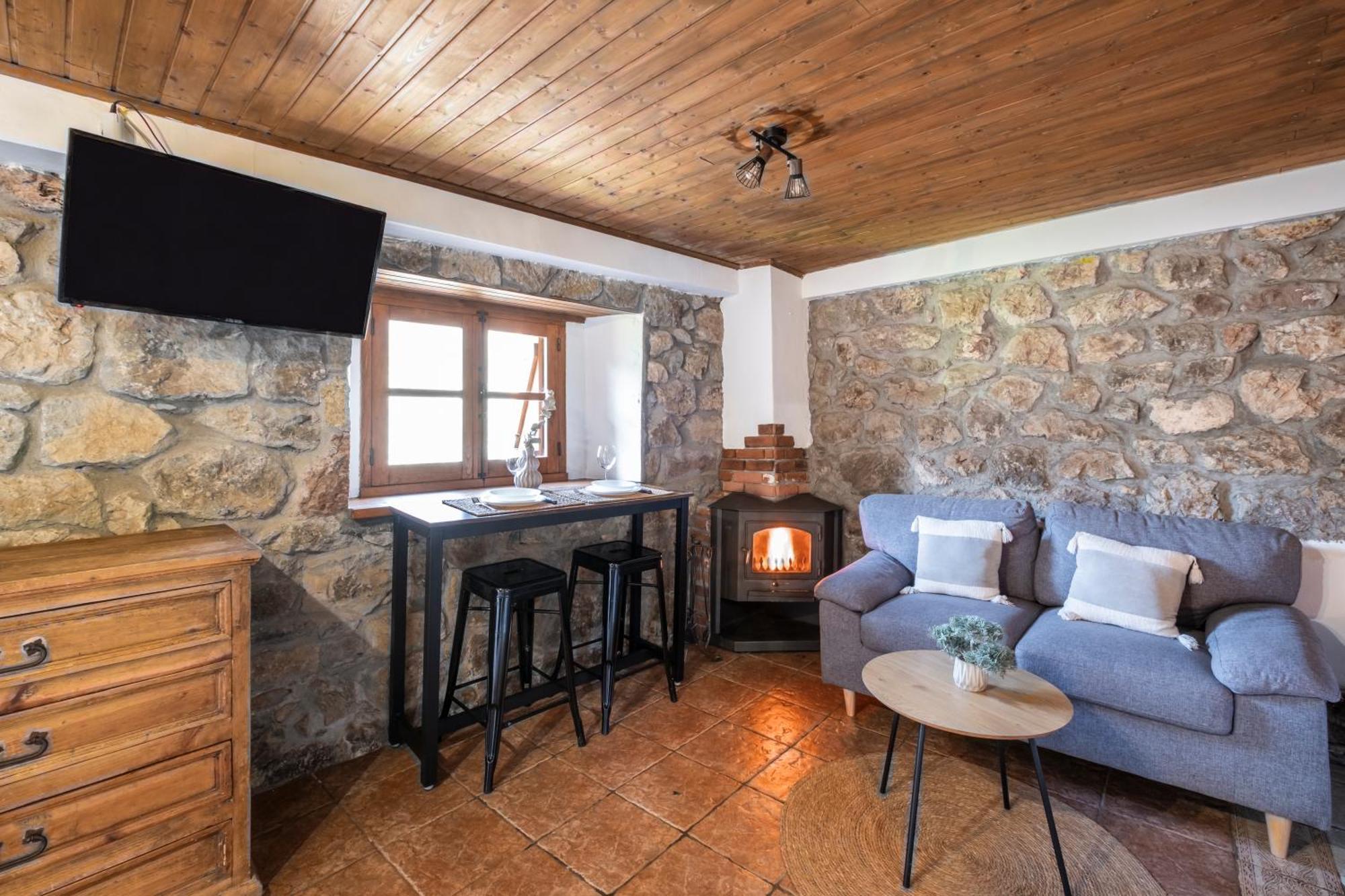 Apartamentos Rurales La Laguna Somiedo Valle de Lago Buitenkant foto